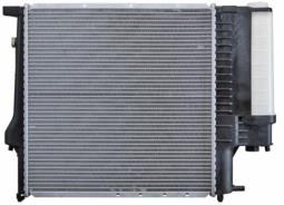 Radiator, engine cooling MAHLE CR330000P