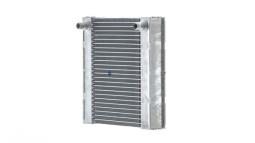 Radiator, engine cooling MAHLE CR926000P